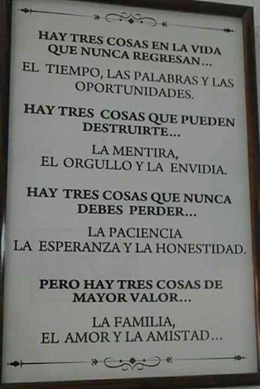 hay 3 cosas en la vida que nunca regresan.jpg